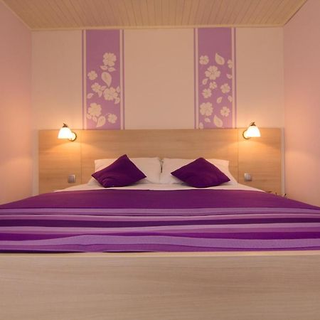 Apartments Dario คิร์ก ภายนอก รูปภาพ