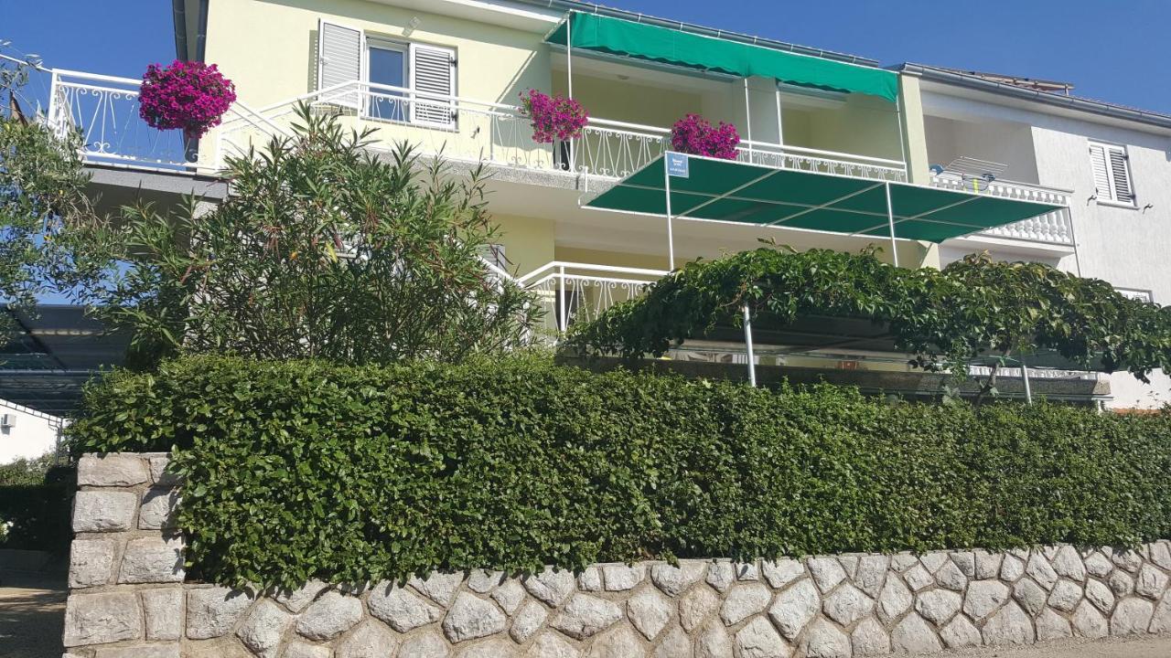 Apartments Dario คิร์ก ภายนอก รูปภาพ