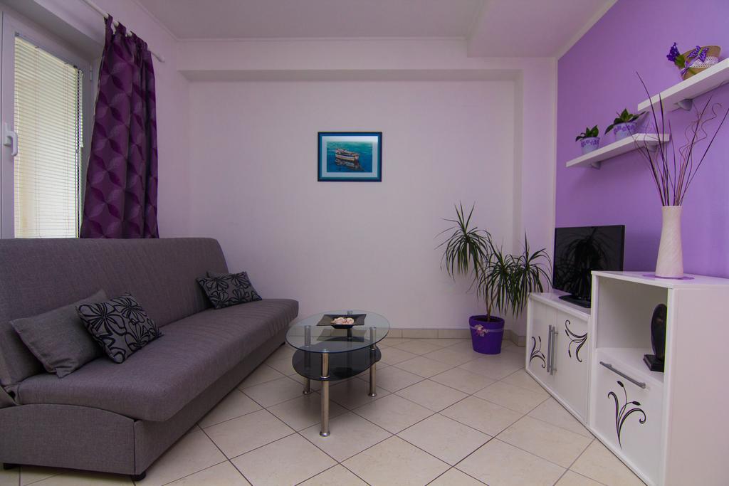 Apartments Dario คิร์ก ภายนอก รูปภาพ